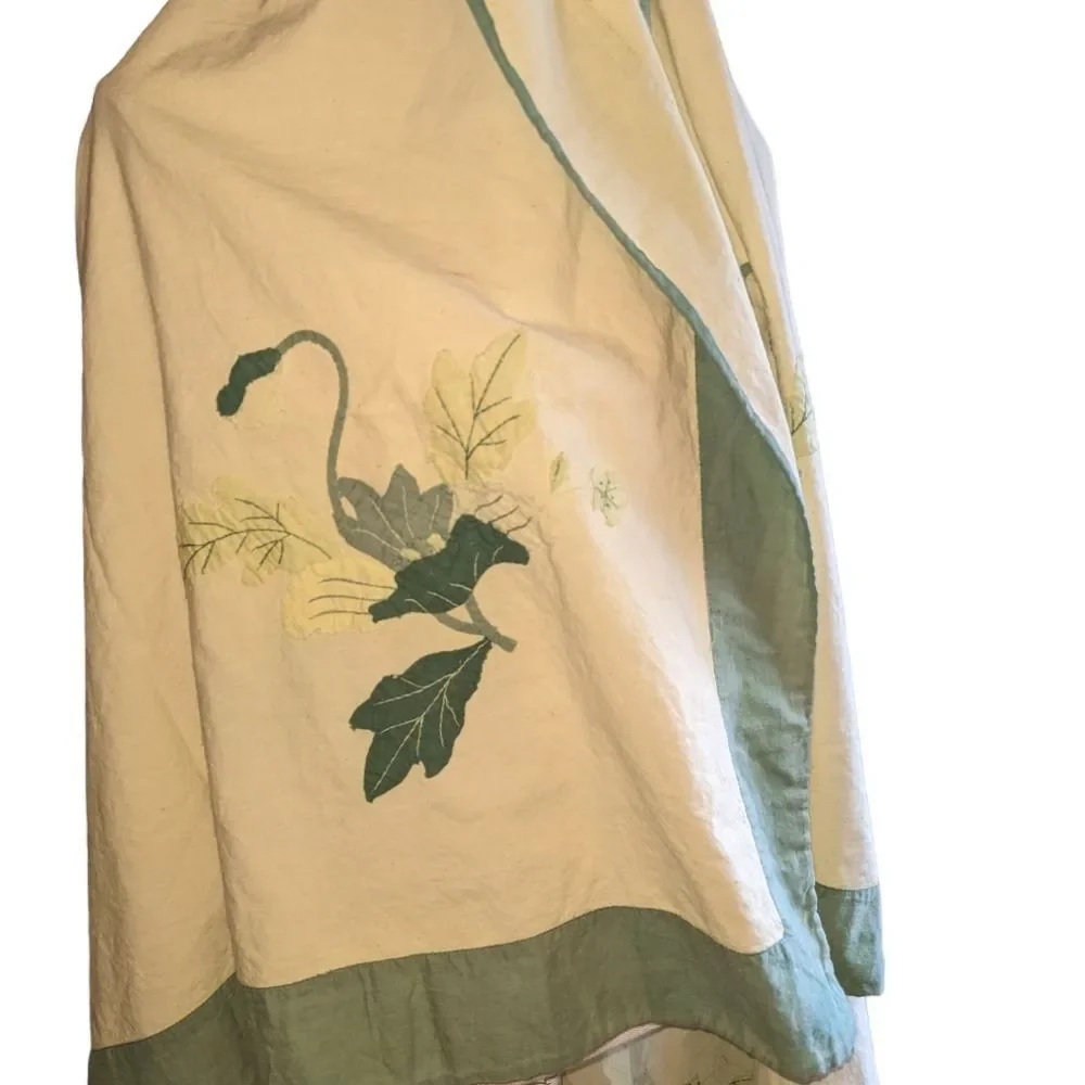 Vintage Yellow and‎ green hand embroidered table cloth